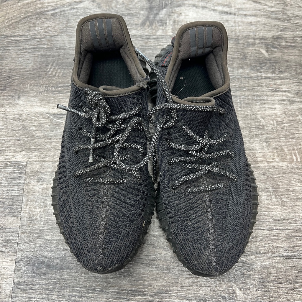 Yeezy 350 Black Static Black Knit Low-Top Sneakers With Reflective Laces